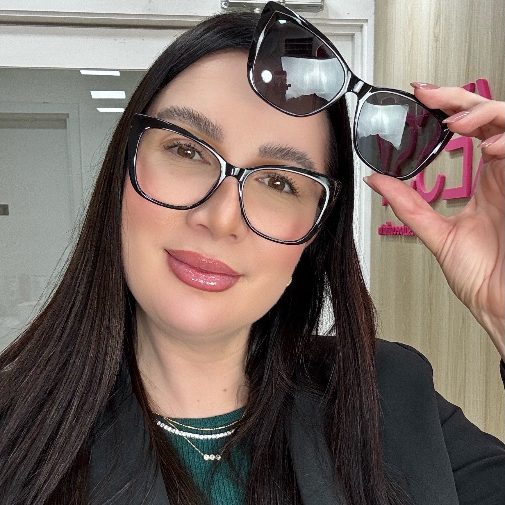 files/oculos_de_grau_feminino_kessy_290_preto.jpg