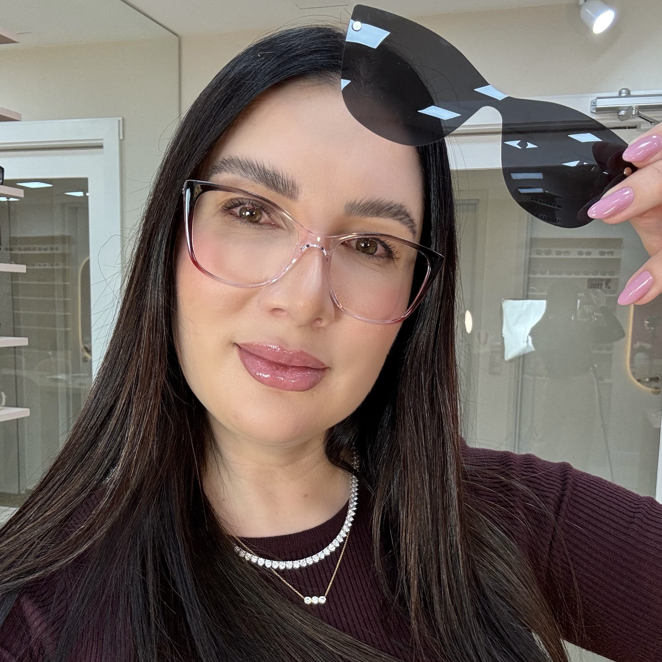 files/oculos_de_grau_feminino_kessy_291_transparente_mesclado_1.jpg