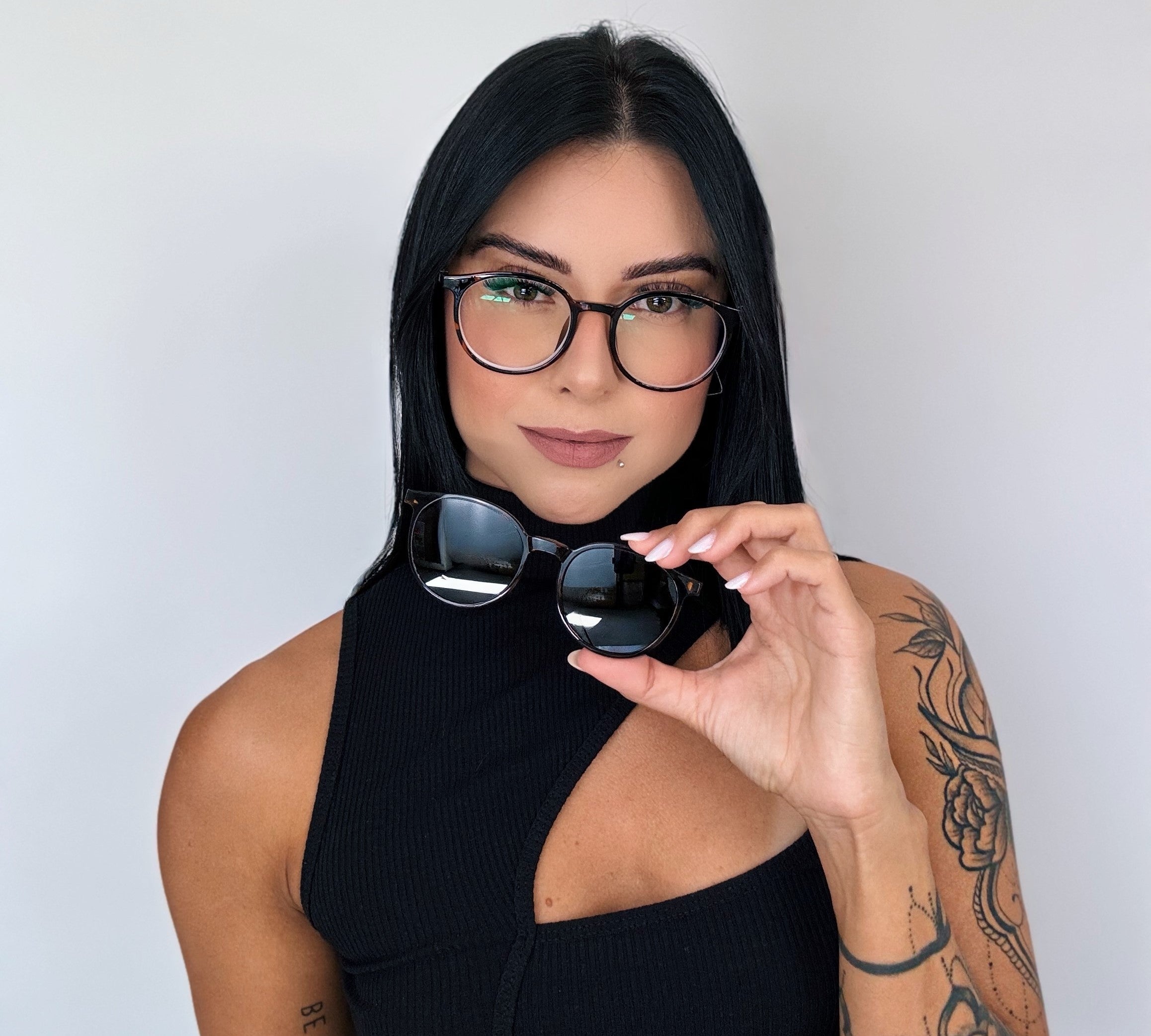 files/oculos_de_grau_kessy_193_demi_rosto.jpg