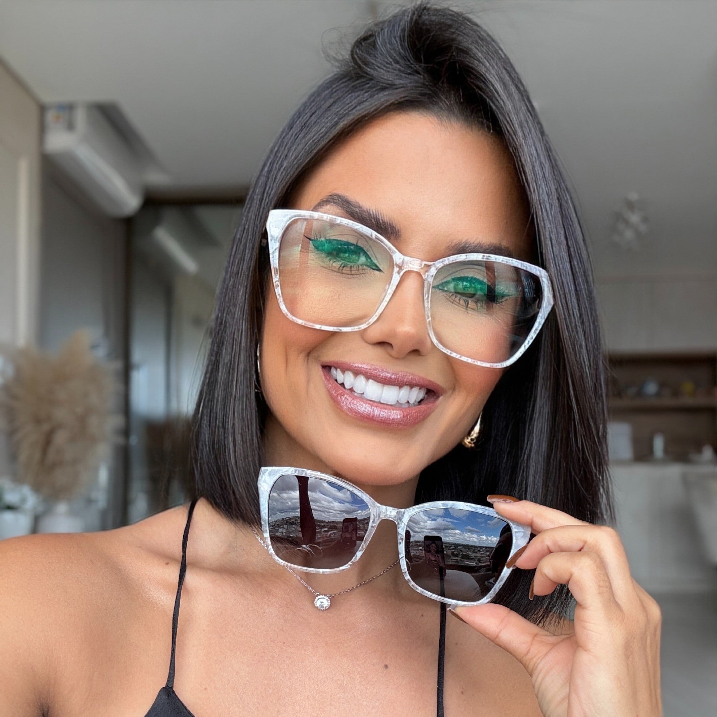 files/oculos_de_grau_kessy_293_madreperola_97395d9d-5c5d-4f74-ab95-86e5e714b625.jpg