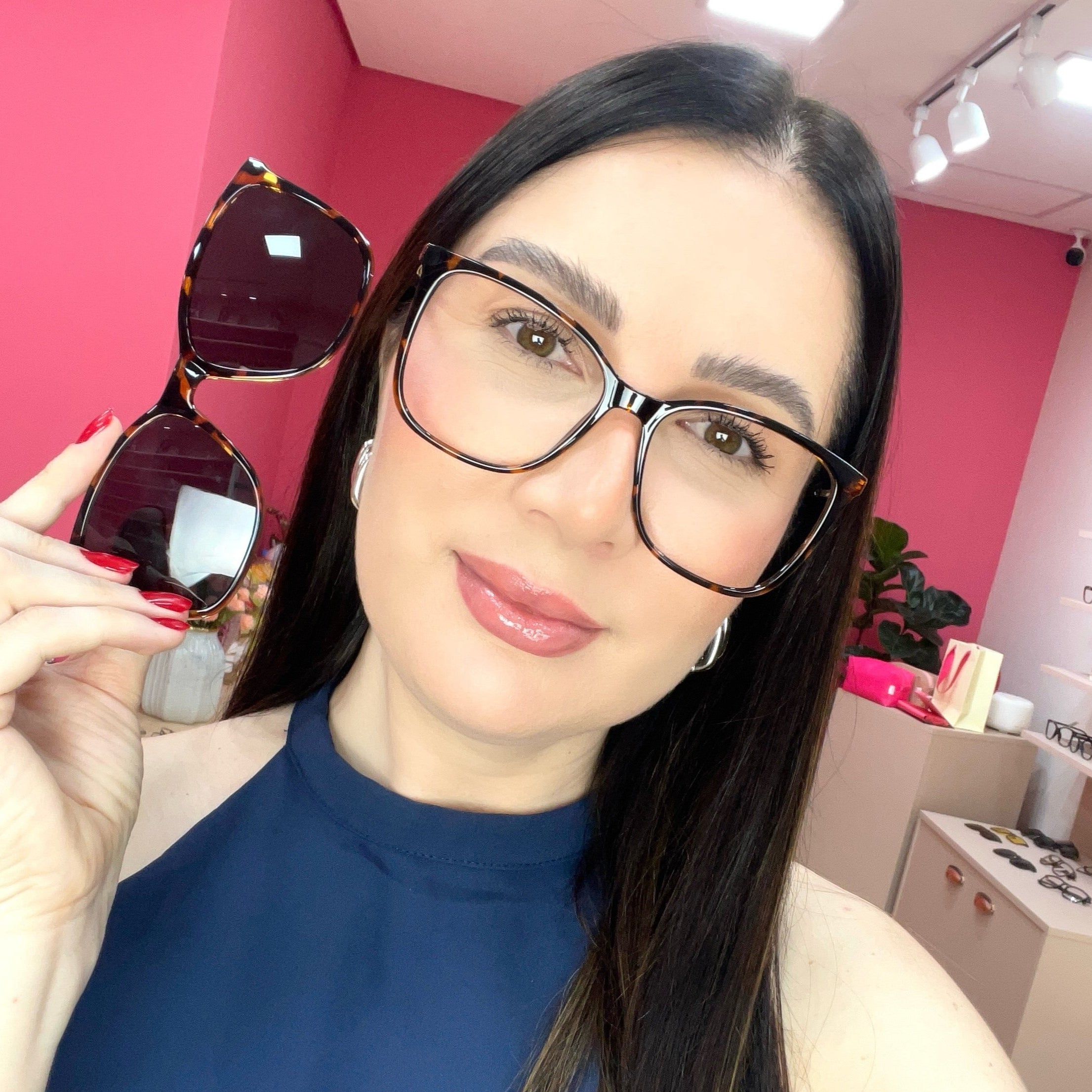 files/oculos_de_grau_kessy_294_demi_rosto.jpg