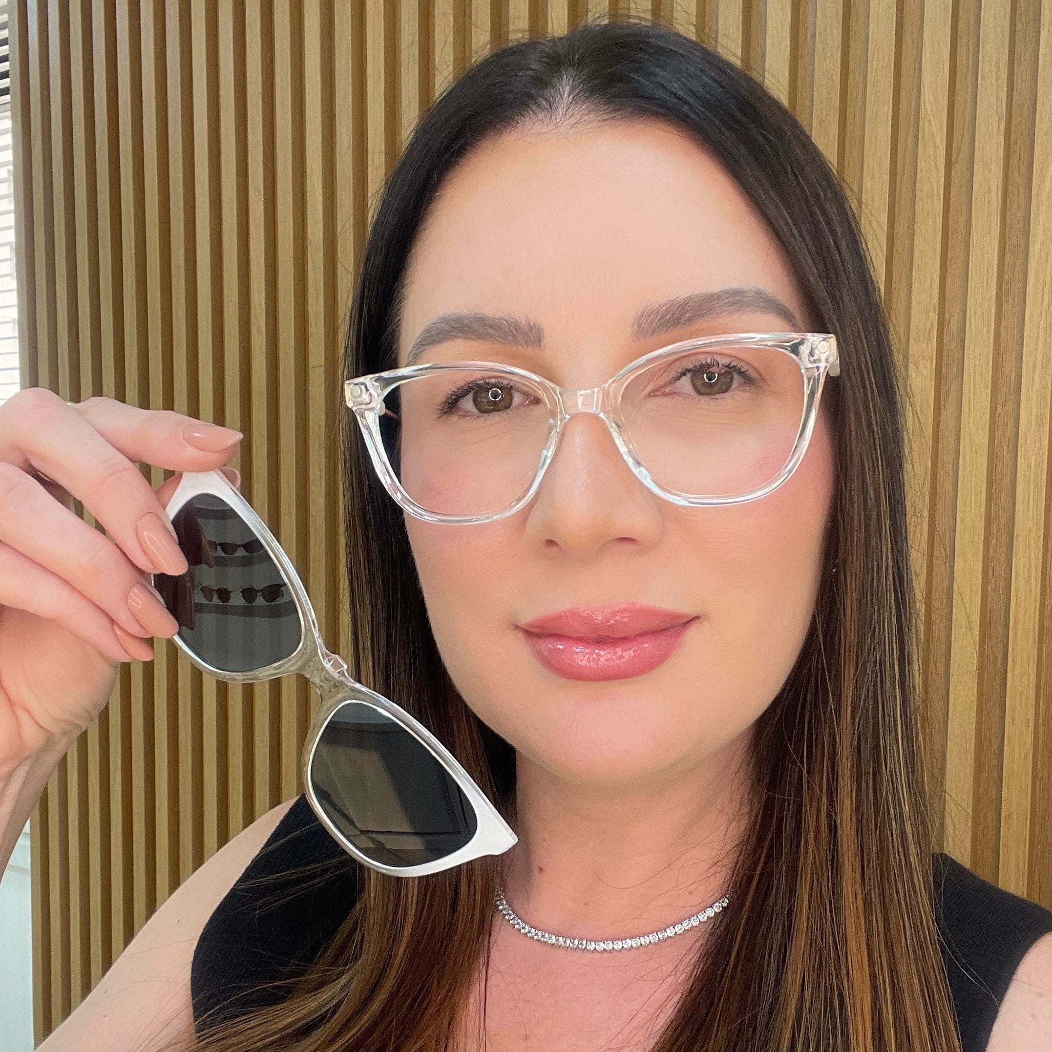 files/oculos_de_grau_kessy_333_transparente_rosto_e88165f7-1842-4950-9dbd-19281c5c48cb.jpg