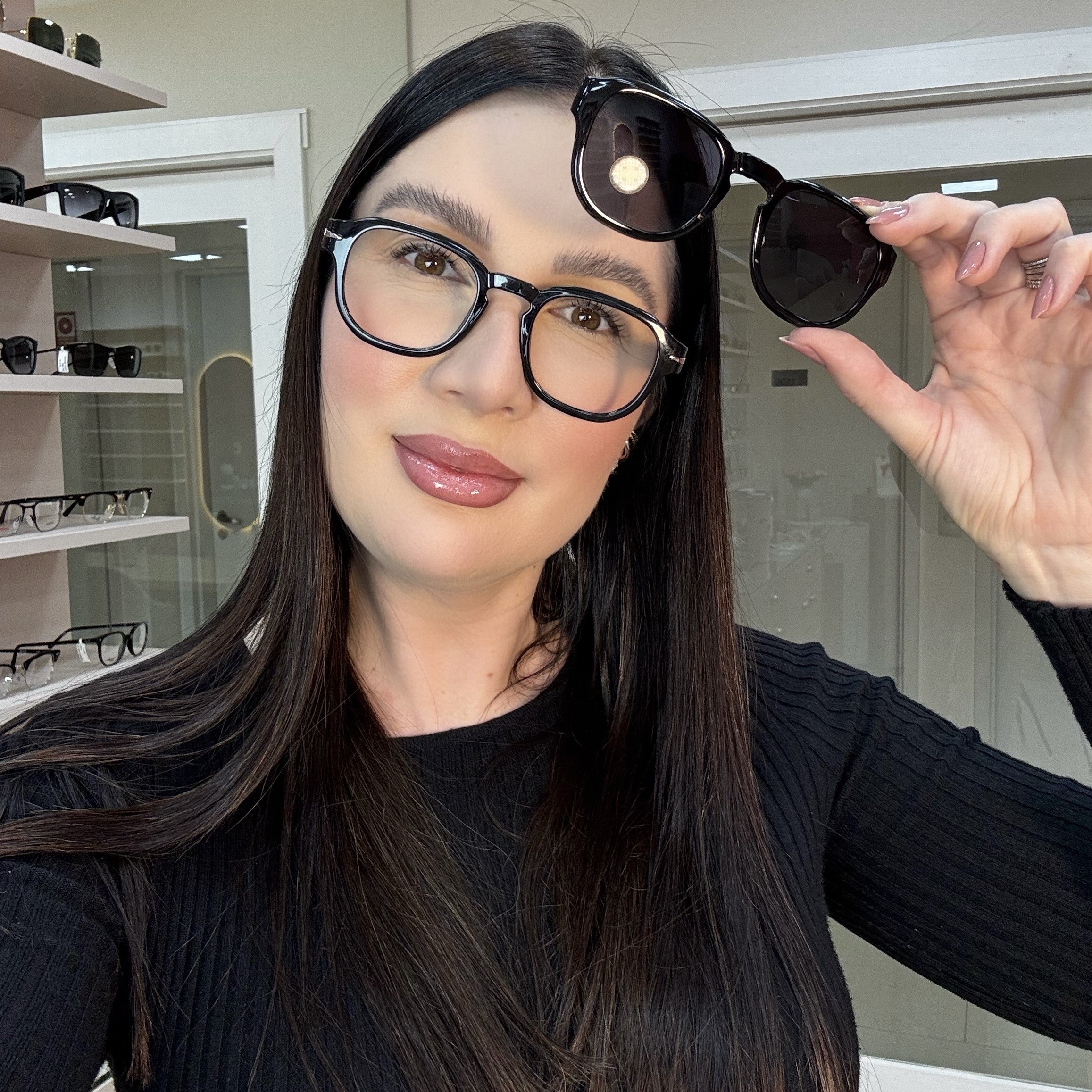 files/oculos_de_grau_kessy_feminino_240_preto_foto.jpg
