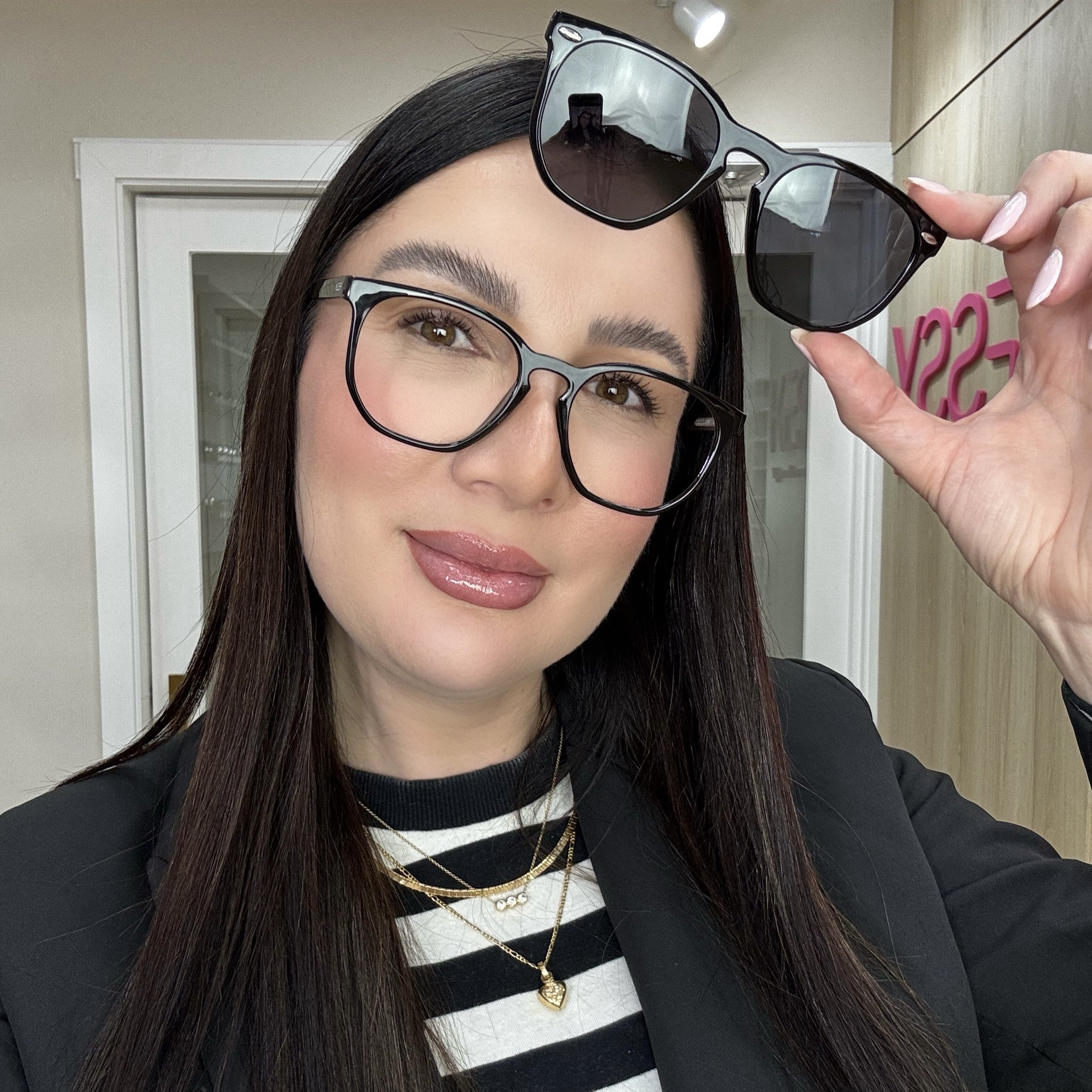 files/oculos_de_grau_kessy_feminino_250_preto.jpg