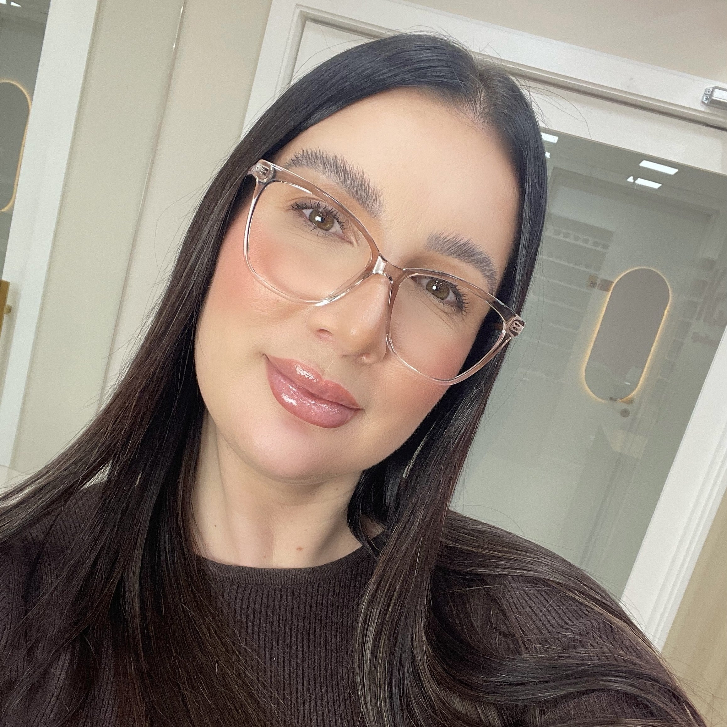 files/oculos_de_grau_kessy_feminino_271_transparente_rose_rosto_correto.jpg