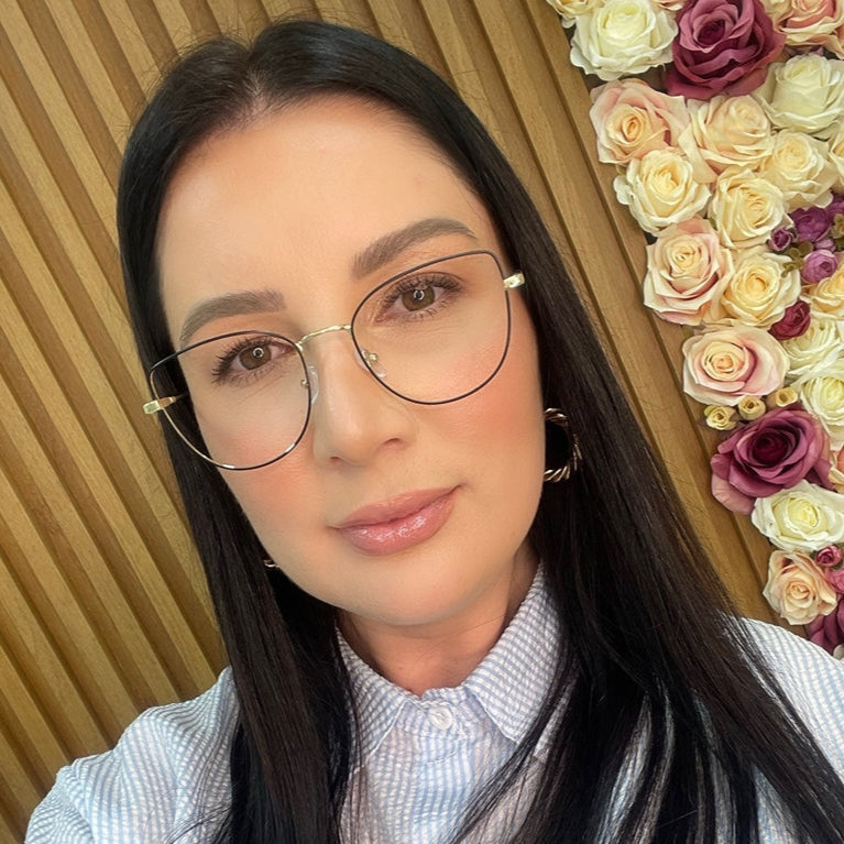 files/1001871_oculos-de-grau-kessy-315-preto-dourado_m3_638212211099361987.jpg