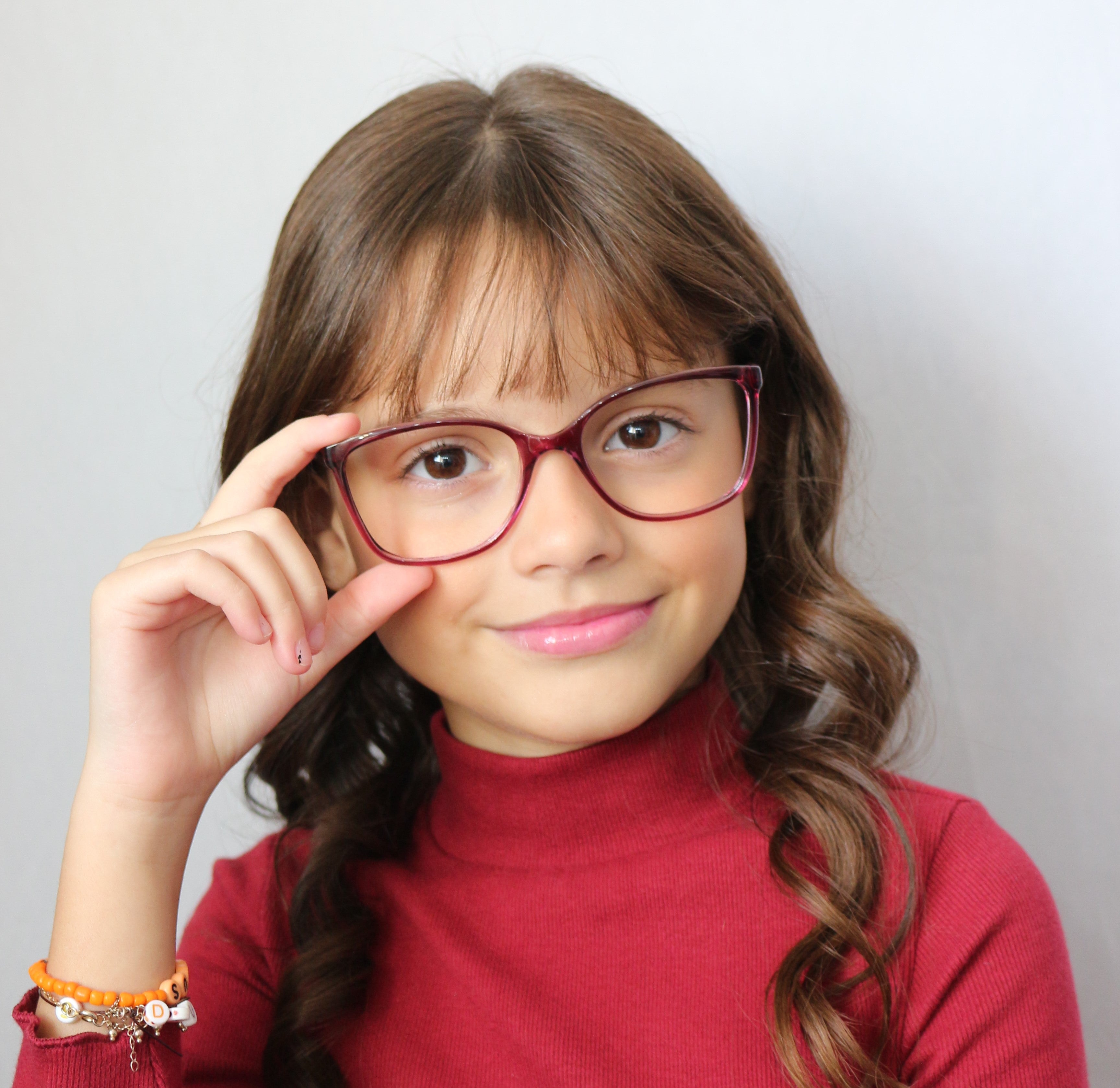files/Oculos_de_grau_infantil_kesssy_910_vinho_rosto_8d11a238-e732-4fdb-8d5f-46126c261789.jpg