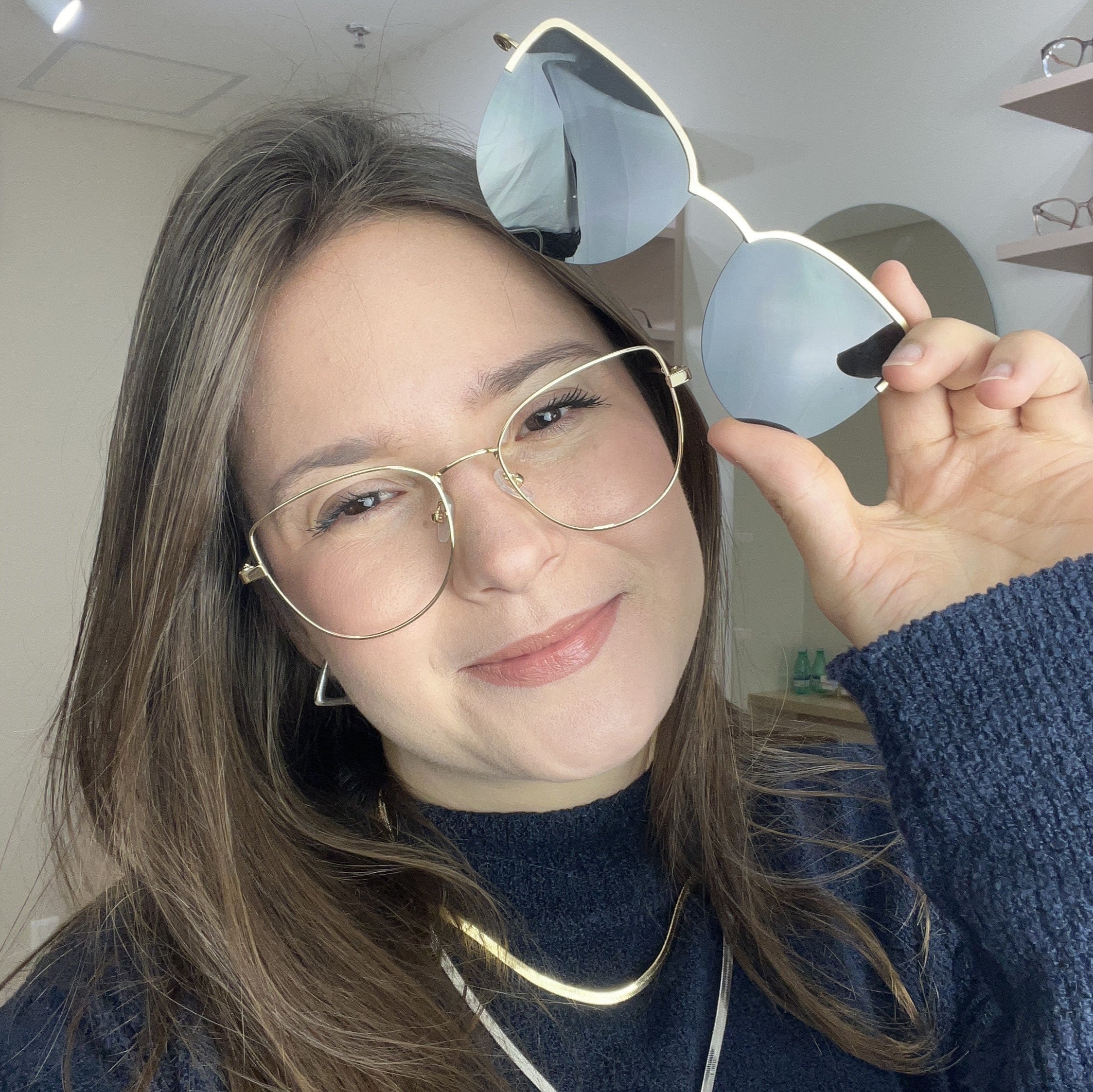 files/Oculos_de_grau_kessy_315_clip_on_dourado_4780c71c-074e-4cfc-b9af-f01196cf59eb.jpg