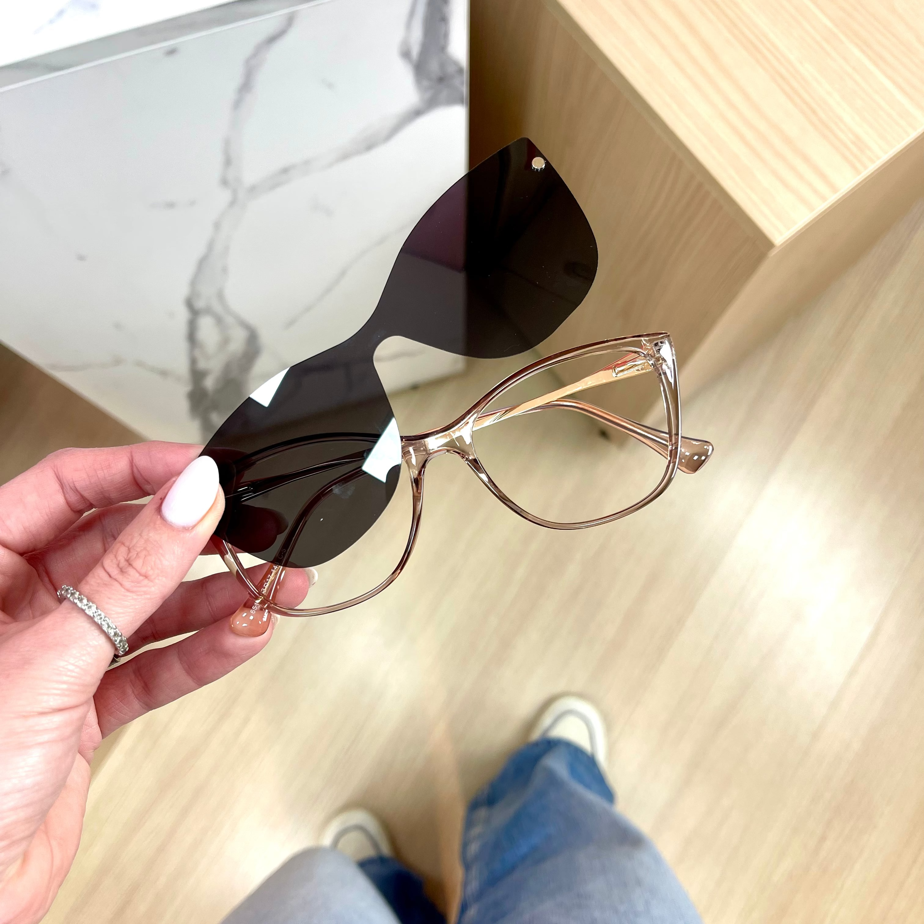 files/oculos-de_grau_feminino_291_transparente_rose.heic