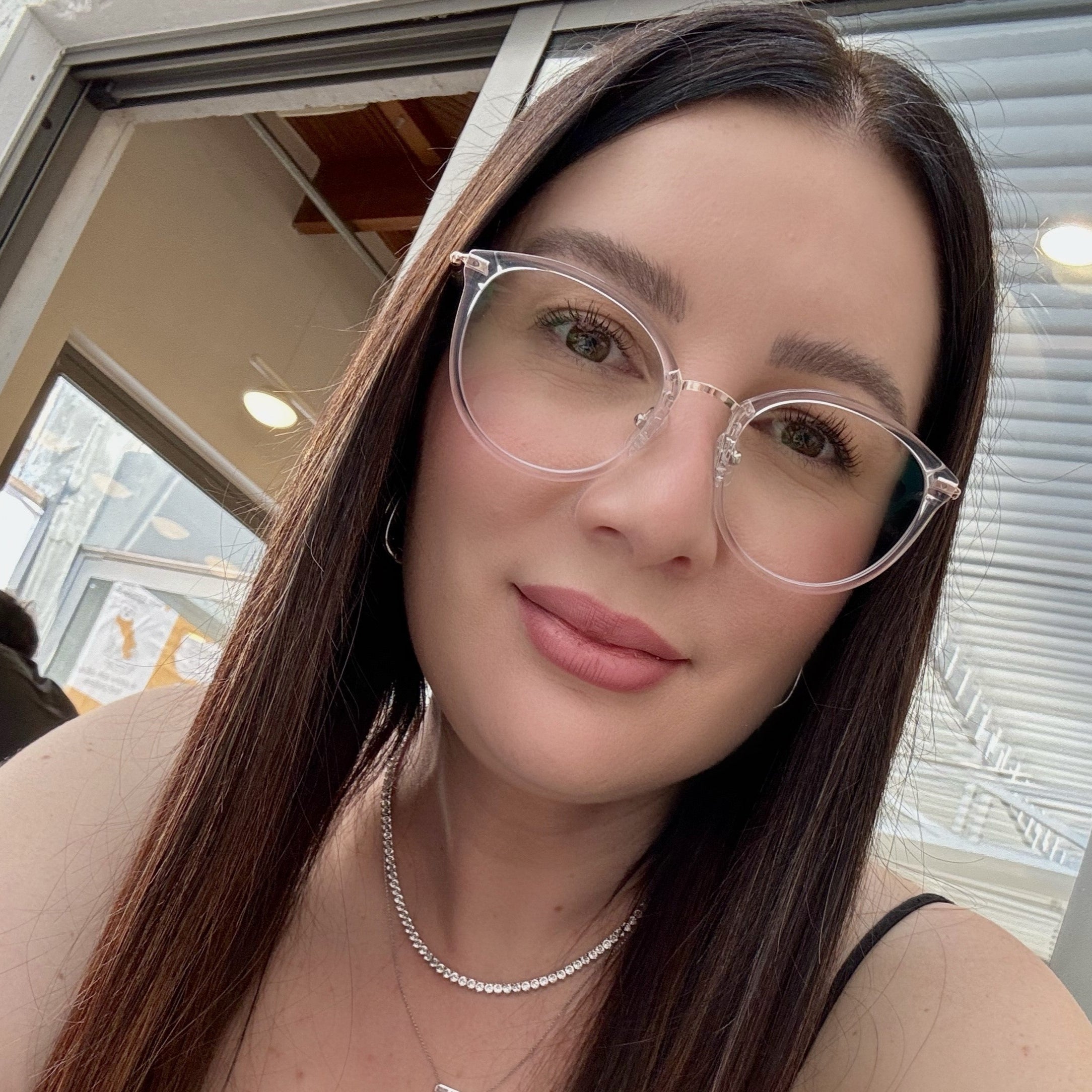 files/oculos_De_grau_kessy_843_transparente_0e55fffe-7831-4bb1-96ba-071b43b7039e.jpg