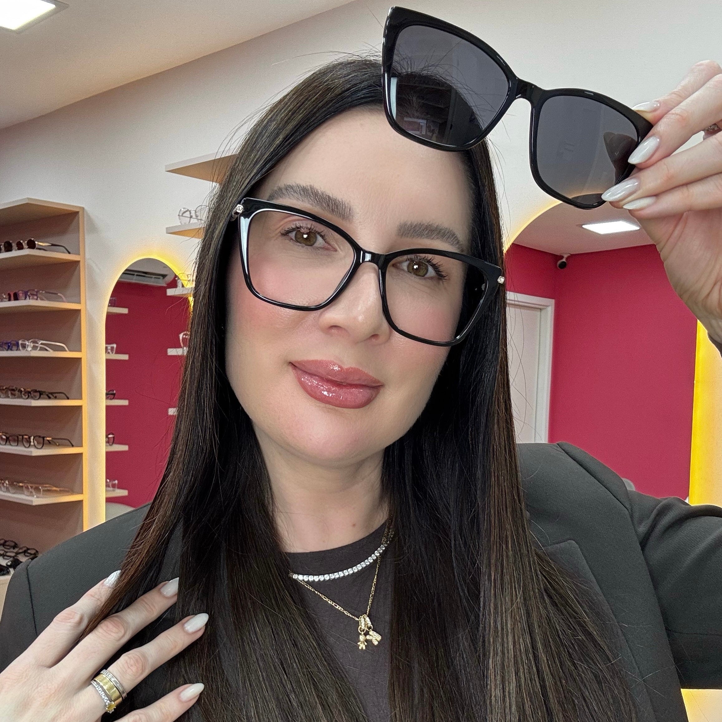 files/oculos_de_grau_Kessy_feminino_286_preto_2.jpg