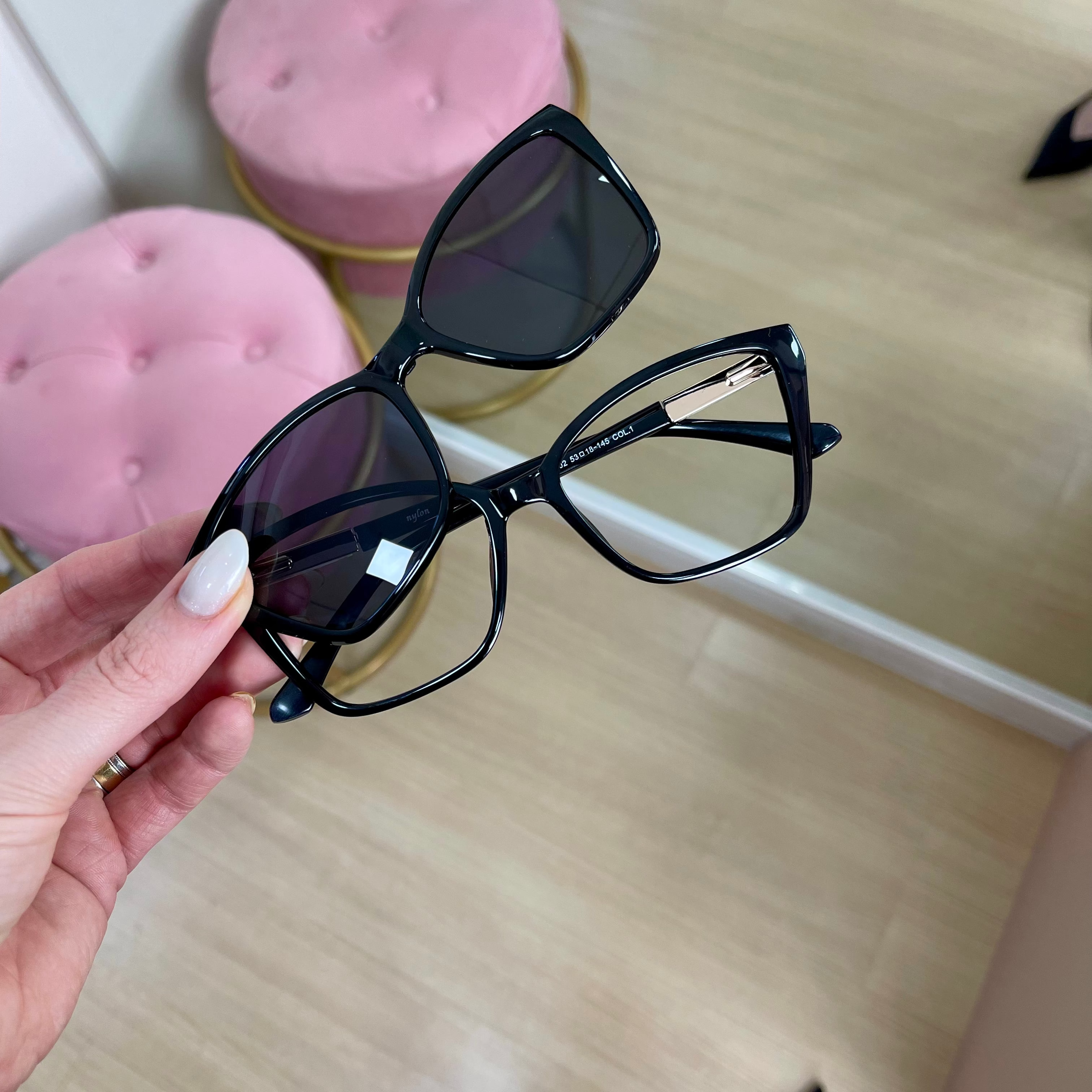 files/oculos_de_grau_Kessy_feminino_287_preto.heic