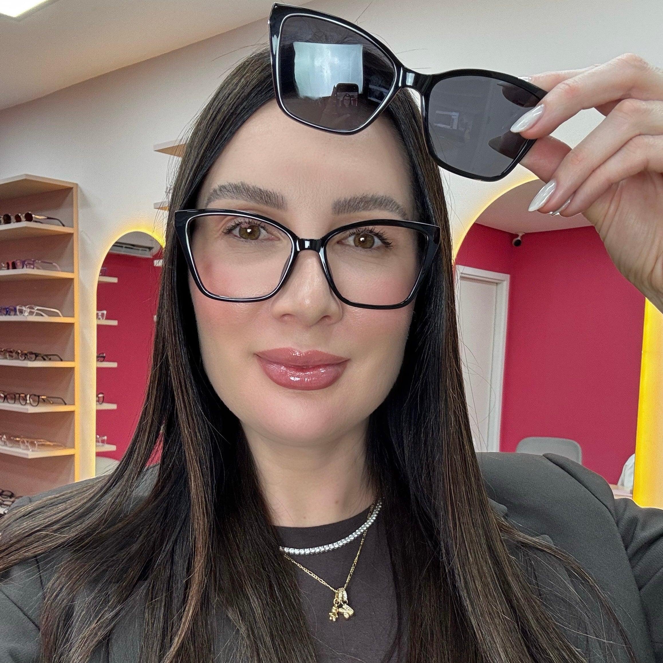files/oculos_de_grau_Kessy_feminino_287_preto_1.jpg
