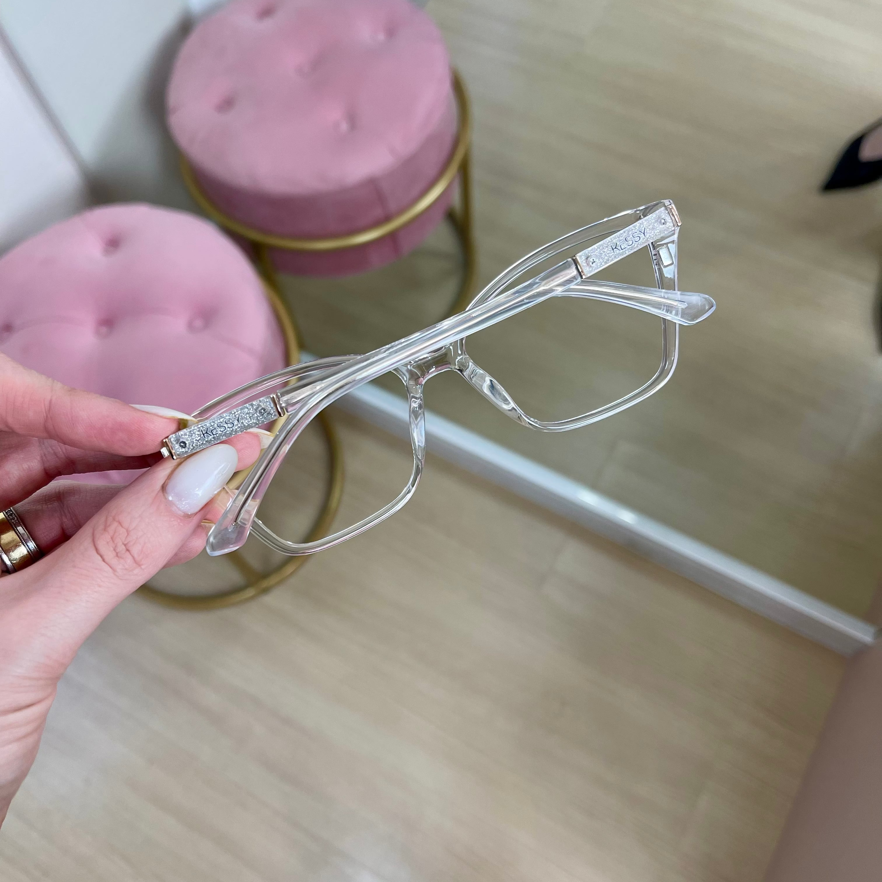 files/oculos_de_grau_Kessy_feminino_287_transparente_1.heic