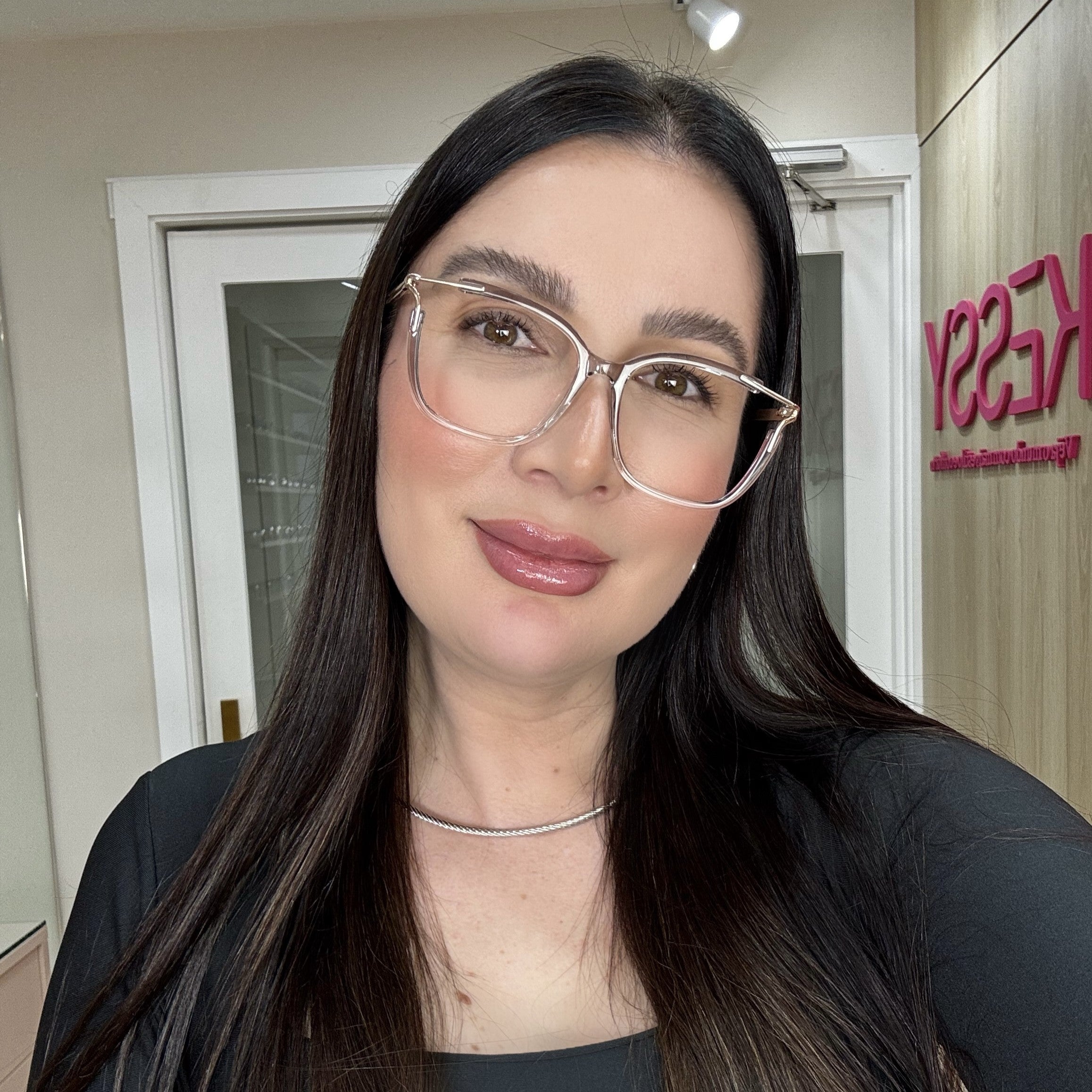 files/oculos_de_grau_feminino_kessy_125_cinza_degrade.jpg