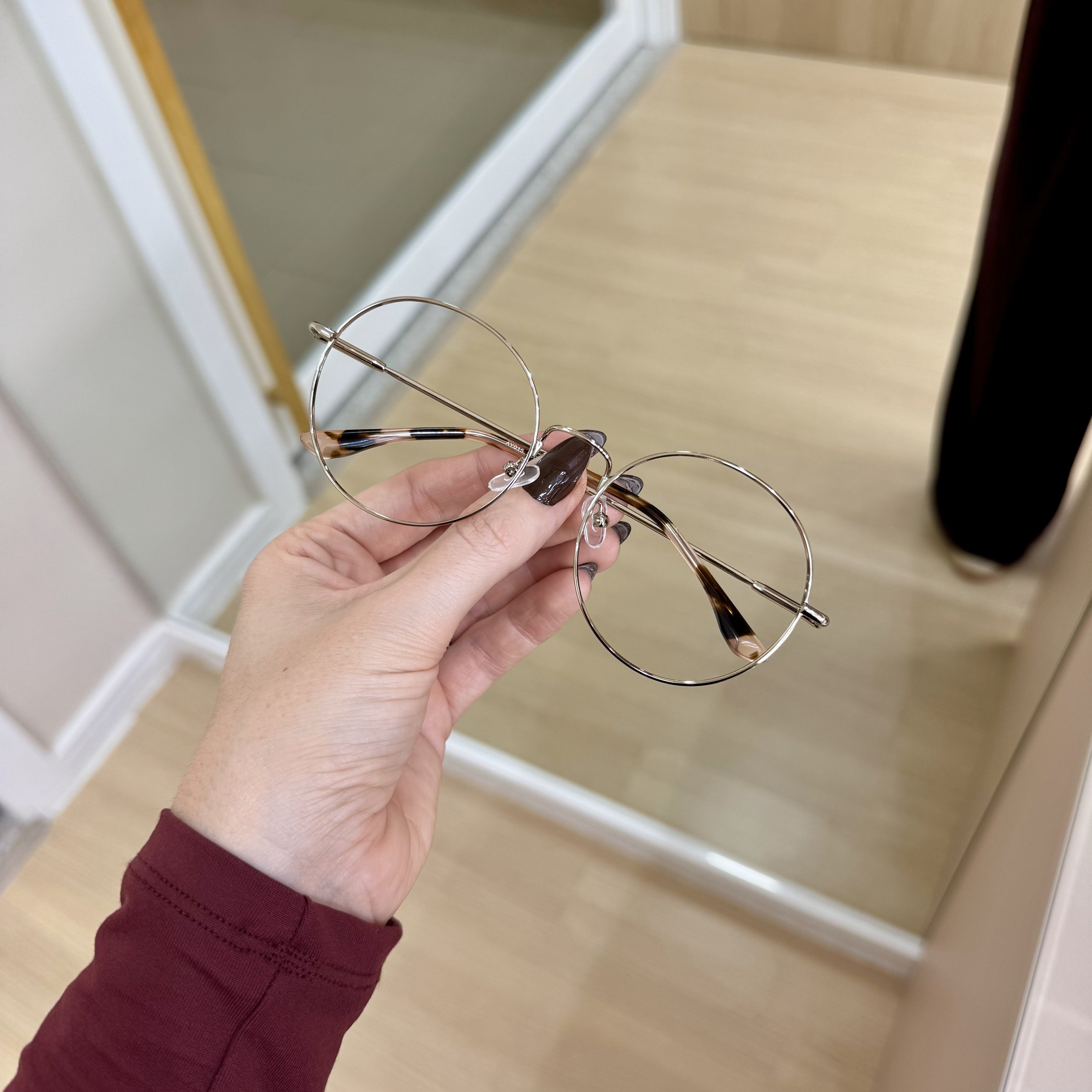 files/oculos_de_grau_feminino_kessy_157_prata_demi.jpg