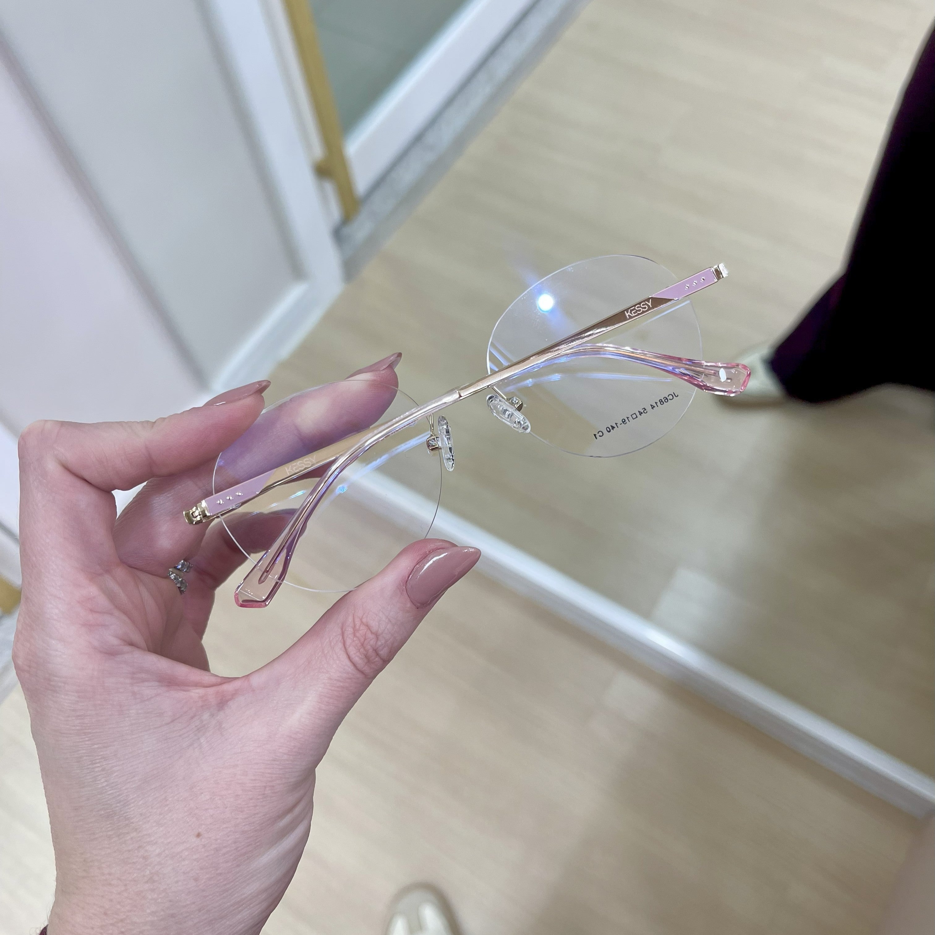 files/oculos_de_grau_feminino_kessy_476_dourado_rosa_2.jpg