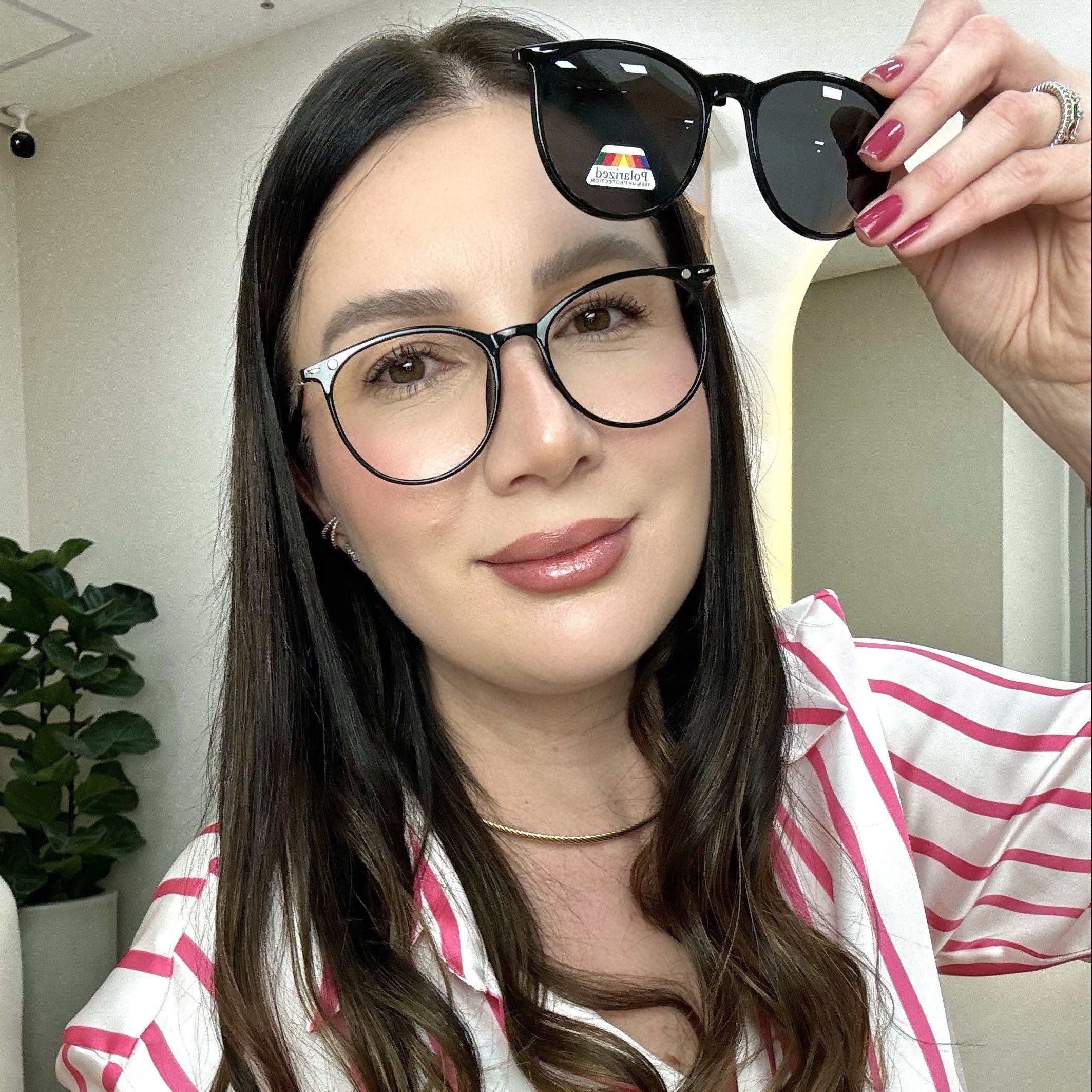 files/oculos_de_grau_feminino_kessy__356_preto.jpg