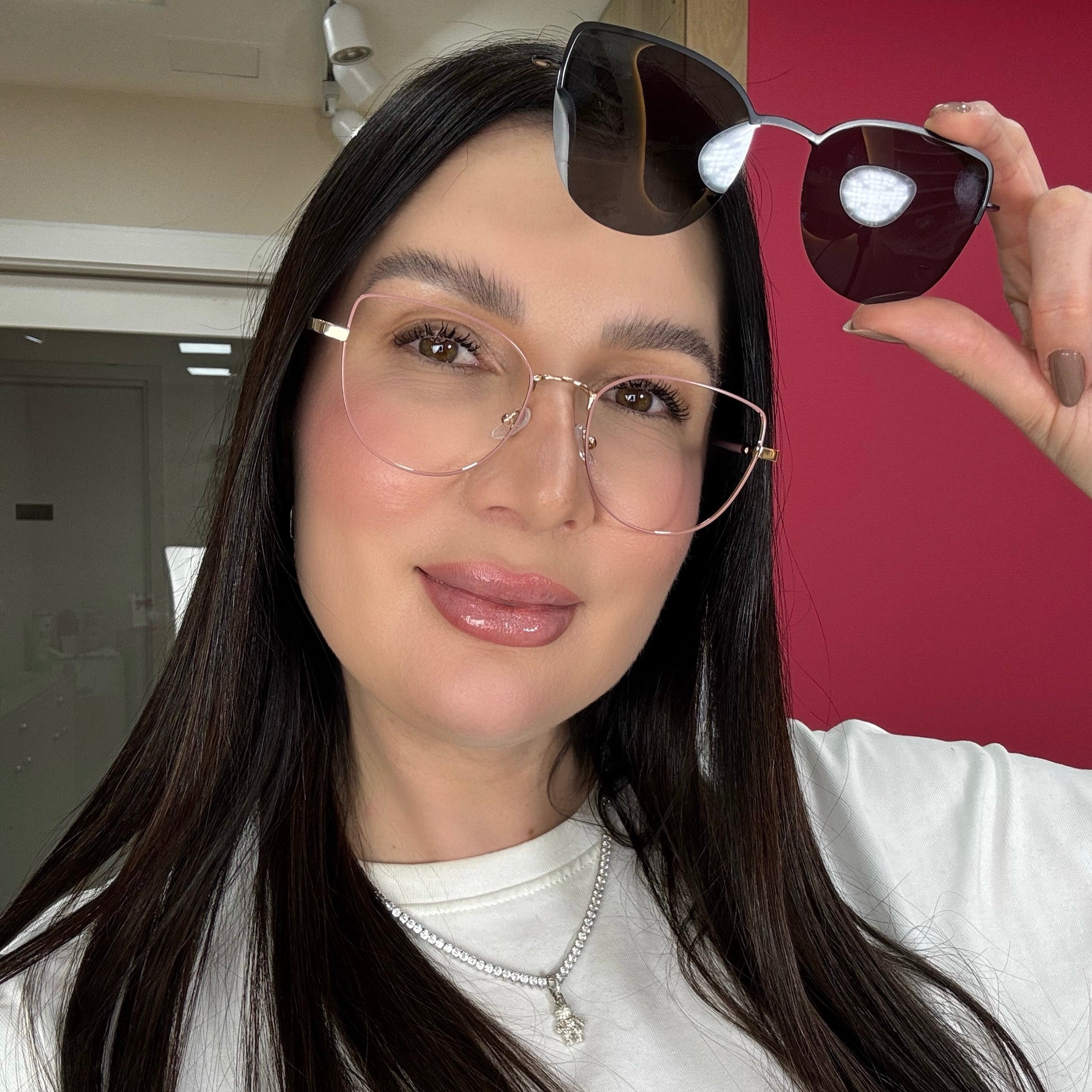 files/oculos_de_grau_kessy_315_clip_on_rose_2f76a67e-2f8d-4ae8-a62a-0e08133c0e97.jpg