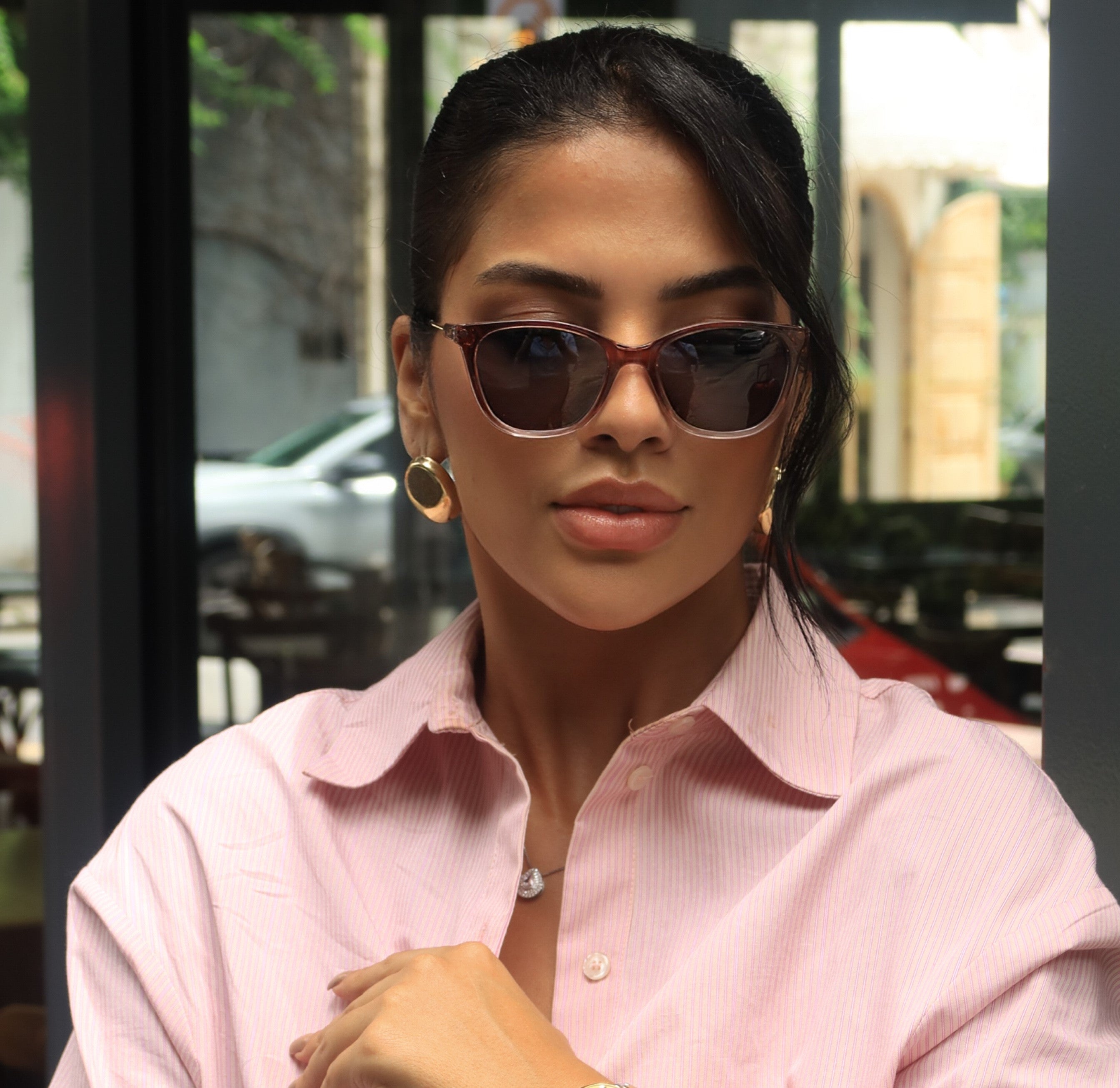 files/oculos_de_grau_kessy_333_rose_rosto_clip_solar_rosto.jpg