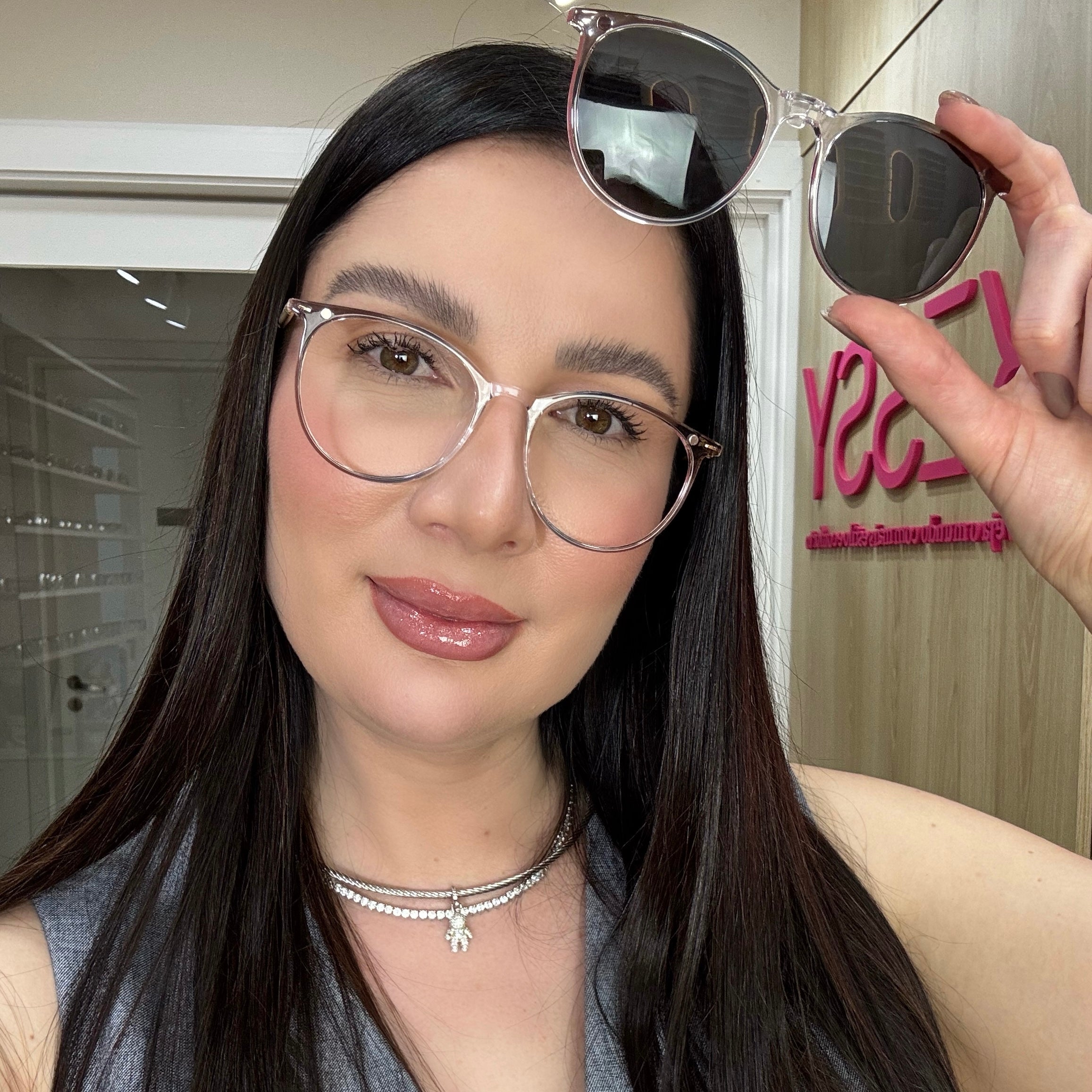 files/oculos_de_grau_kessy_356_azul_degrade_90352448-bfa0-4cf7-a273-7a3e477e2439.jpg