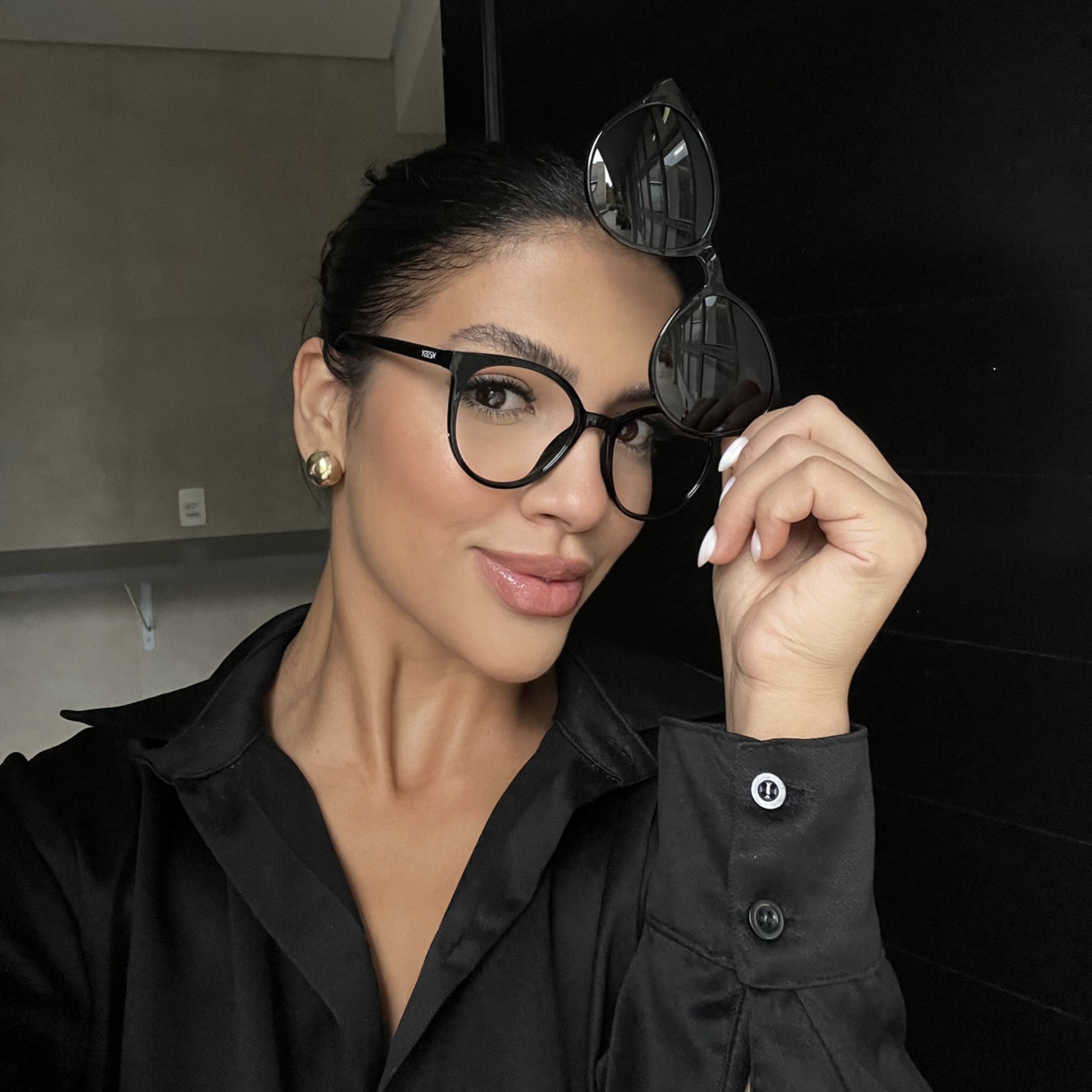 files/oculos_de_grau_kessy_390_preto_rosto_dfad27a6-58a0-430a-9a03-6aa8b206131b.jpg