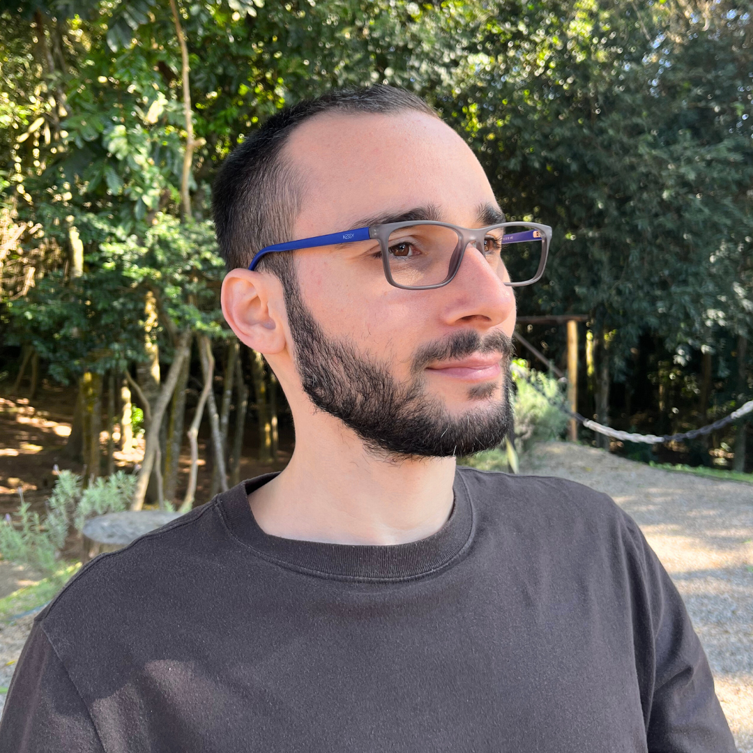 files/oculos_de_grau_kessy_821_transparente_preto_lateral.png