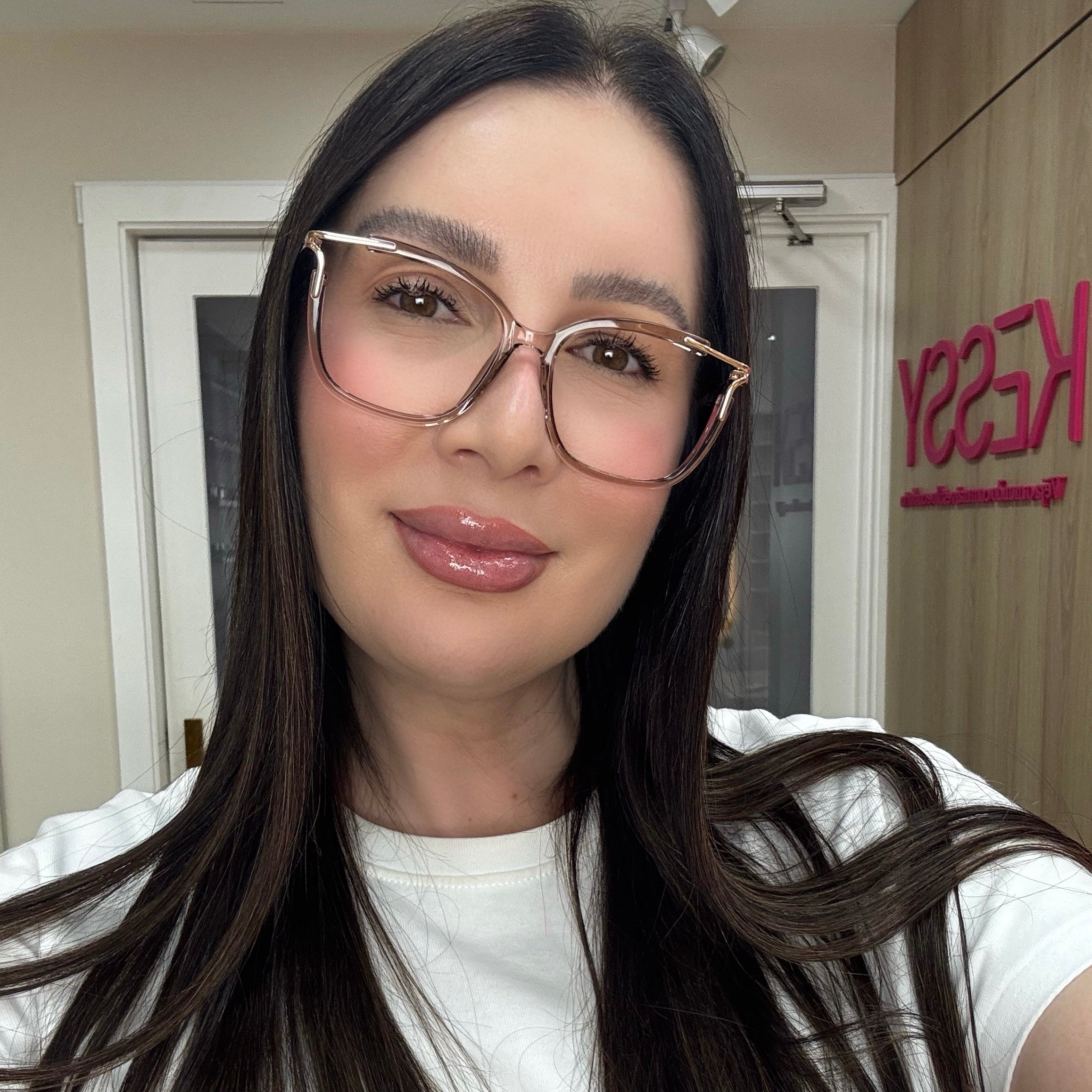 files/oculos_de_grau_kessy_feminino_125_transparente_marrom.jpg
