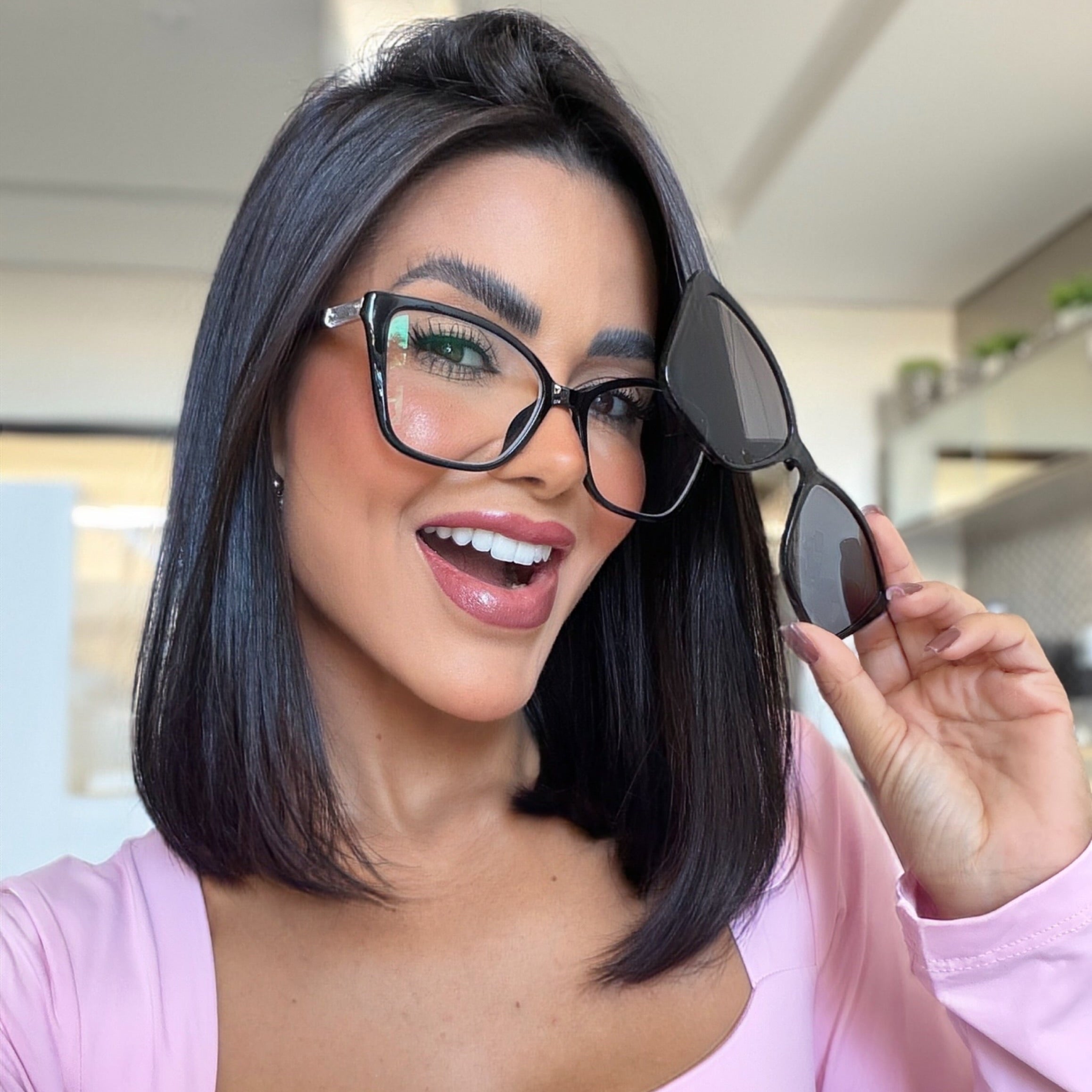 files/oculos_de_grau_kessy_feminino_287_preto_joyce.jpg
