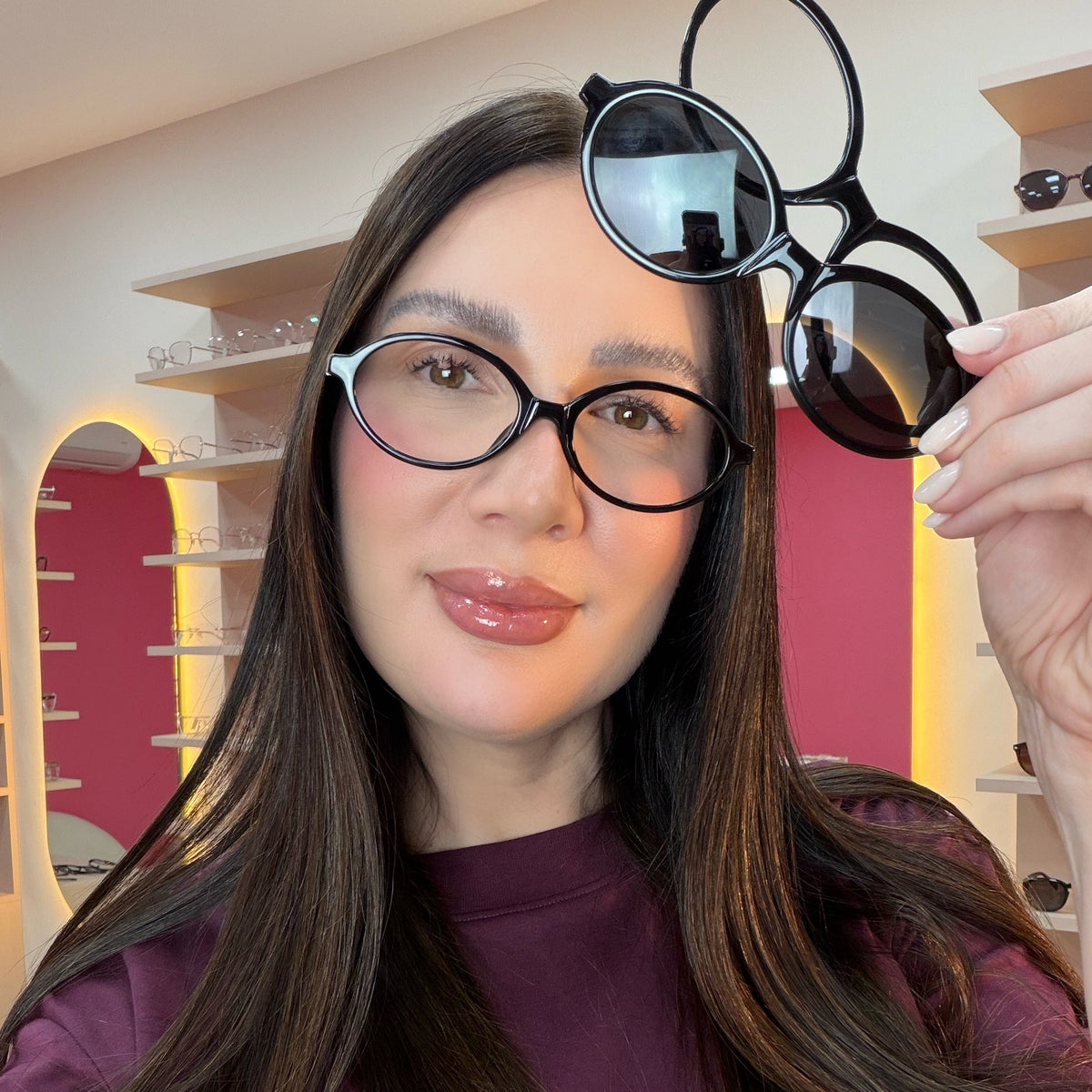 files/oculos_de_grau_kessy_feminino_342_preto_rosto_ketlin.jpg