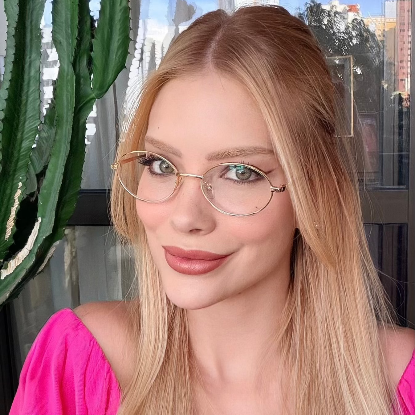 files/oculos_de_grau_kessy_feminino_347_dourado_yaz.heic
