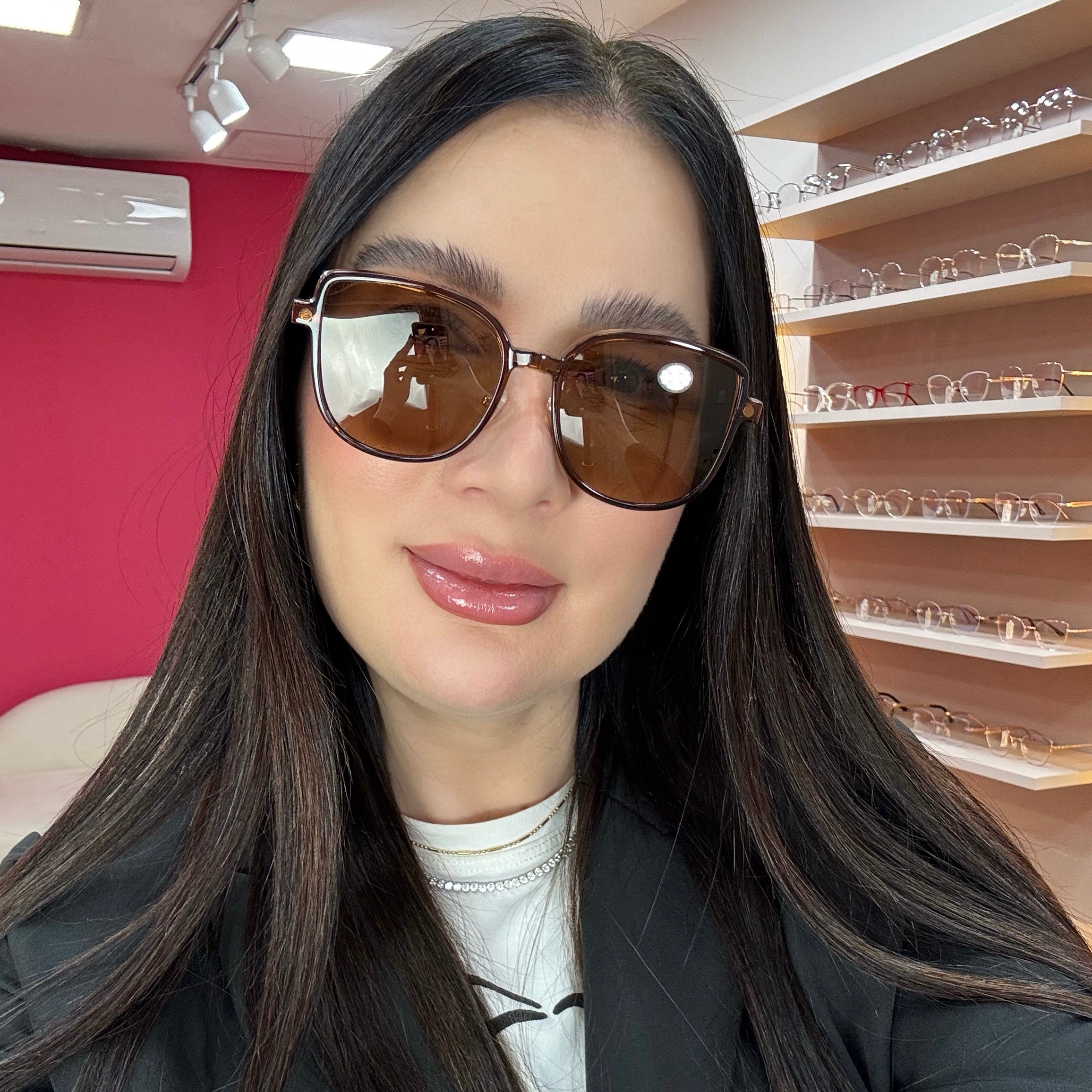 files/oculos_de_grau_kessy_feminino_590_dourado_marrom_clipon.jpg
