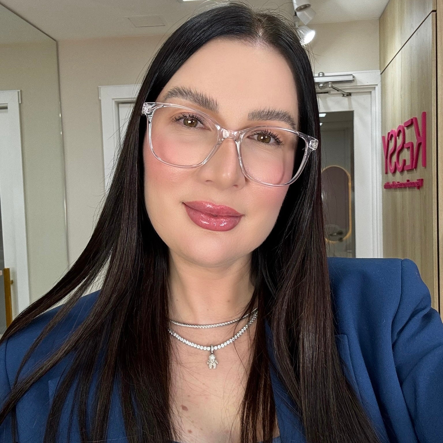 files/oculos_de_grau_kessy_feminino_912_rosto.jpg