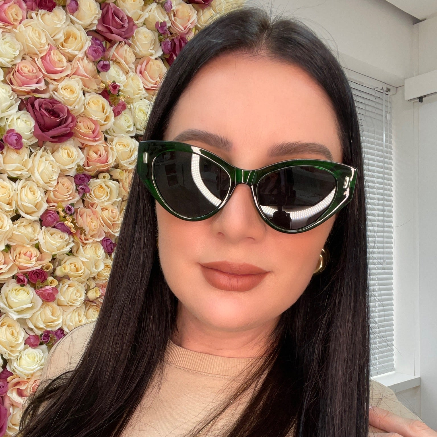 files/oculos_de_sol_kessy_chloe_verde_rosto_f9170390-60d7-4cf2-b665-70922a53a593.jpg